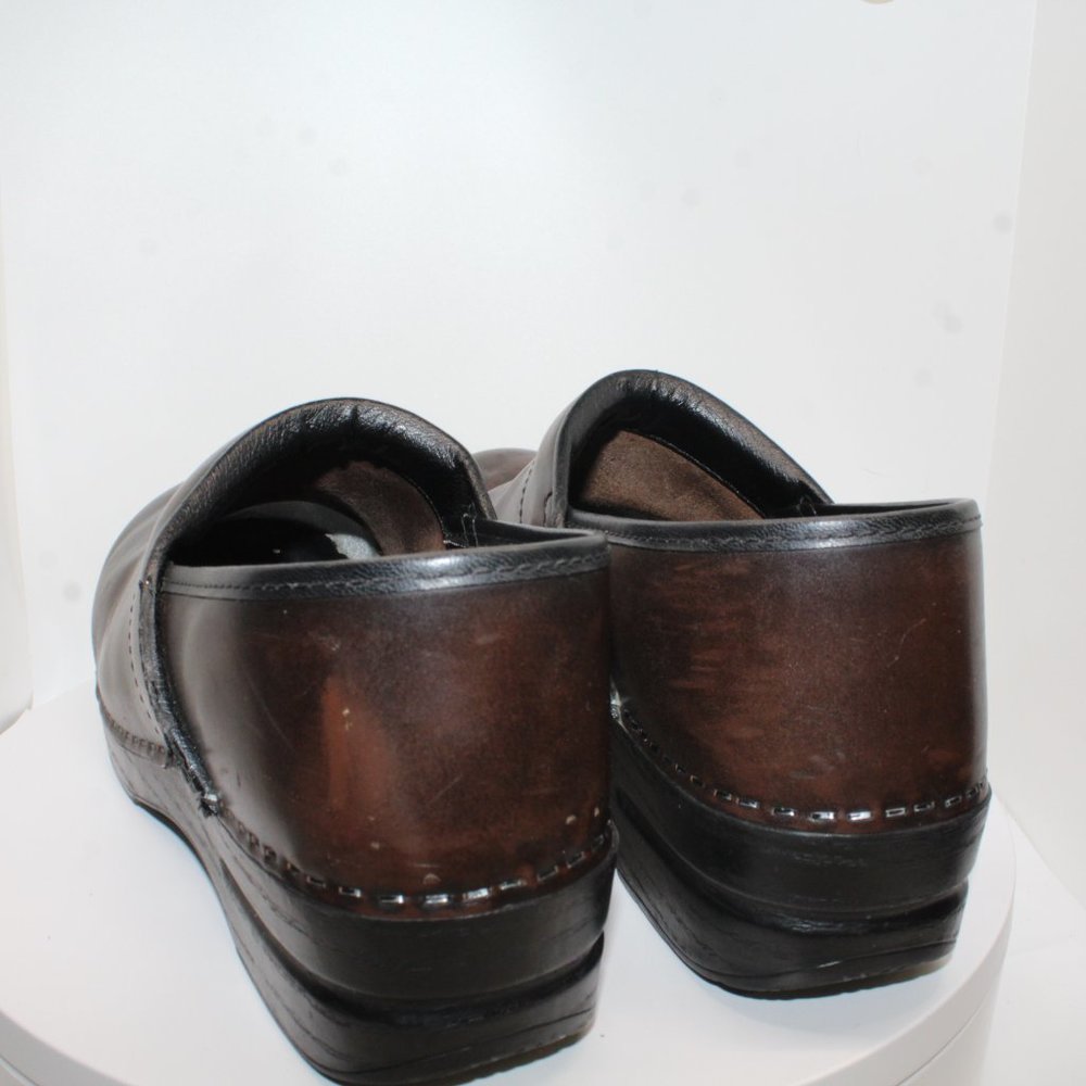 Dansko Womens 41 Professional Clog Brown Slip On Leather Medical Nursing Shoes - Picture 9 of 15